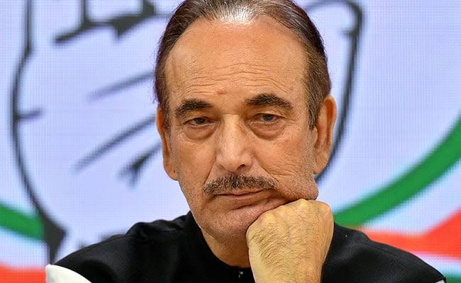 So Far More Than 100 Resignations, 42 More Leaders Leave Congress In Support Of Ghulam Nabi Azad