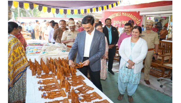 महाराष्ट्र: कारागृह उत्पादित वस्तू लवकरच ‘ई-मार्केटप्लेस’ वर- कारागृह व सुधारसेवा महानिरीक्षक अमिताभ गुप्ता