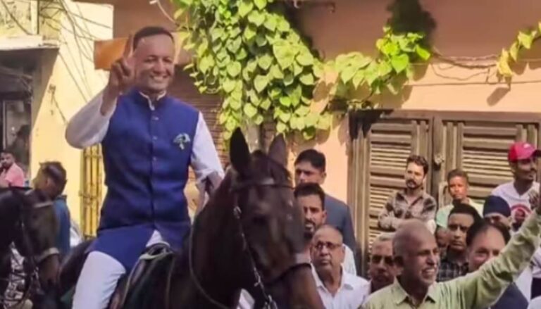 BJP MP Naveen Jindal Makes a Statement Riding a Horse to Cast Vote in Haryana Elections