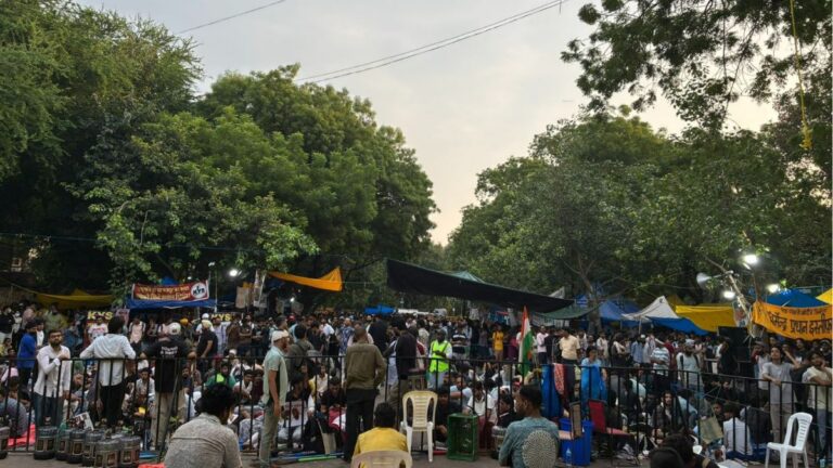 Police-Protester Clash Rocks Central Delhi; ACP Injured, 16 Metro Stations Affected