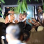 Rahul-Priyanka’s Surprise Move After Police Stop March Turns Protest Into 8-Hour Standoff